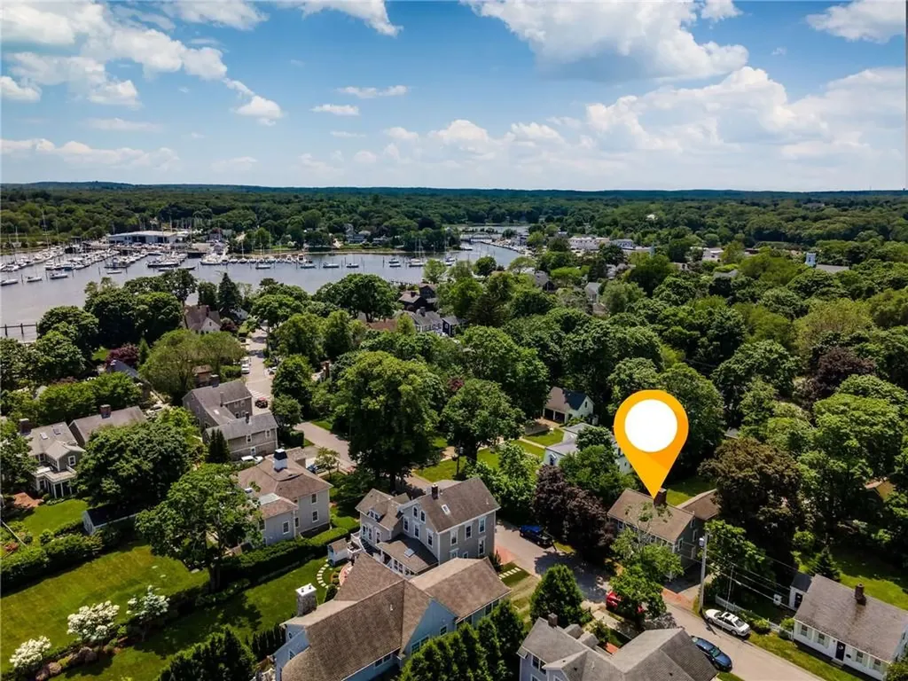 34 Pleasant Street North Kingstown RI 02852