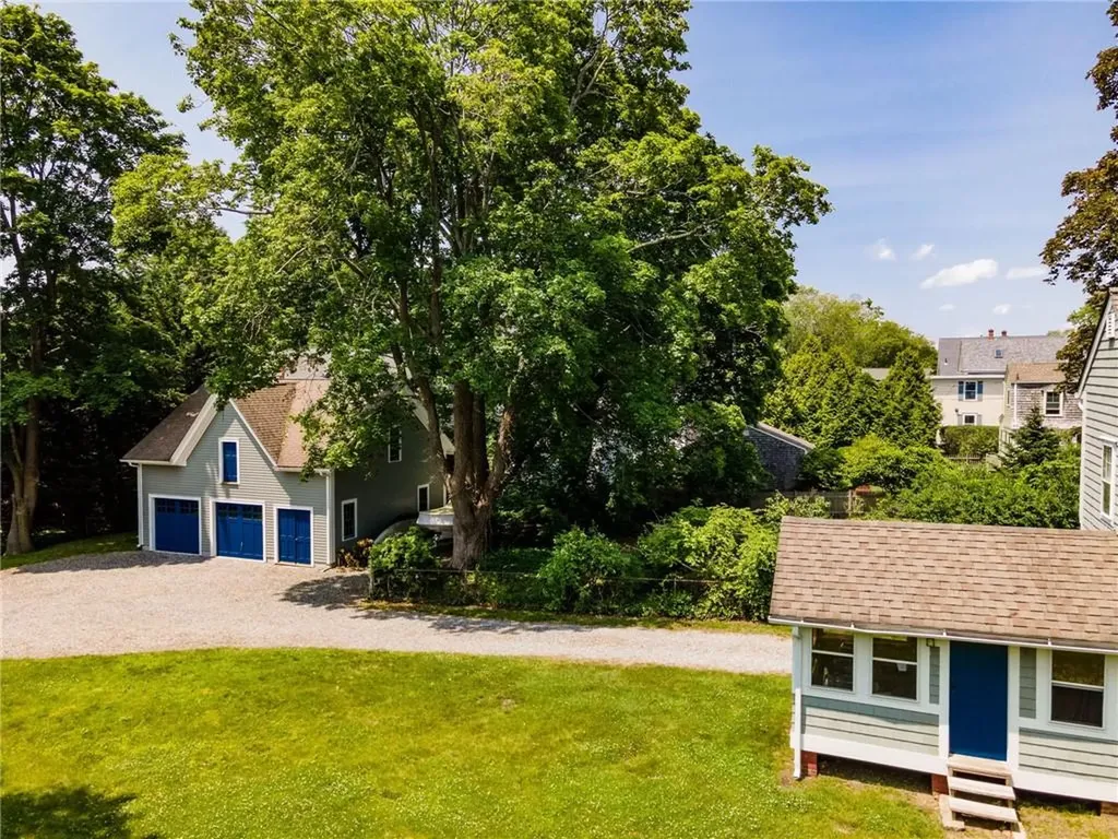 34 Pleasant Street North Kingstown RI 02852