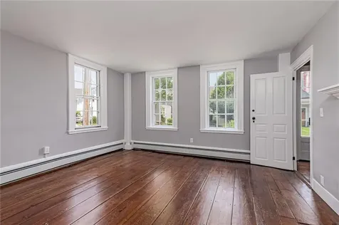 34 Pleasant Street North Kingstown RI 02852