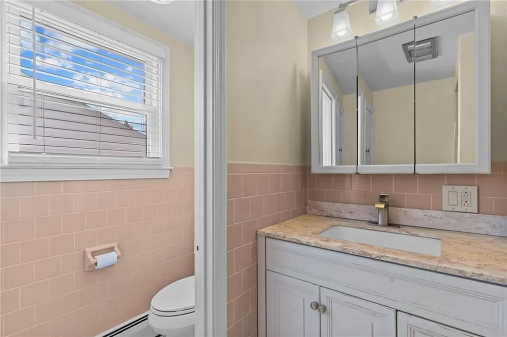 122 Cannon Street Cranston RI 02920