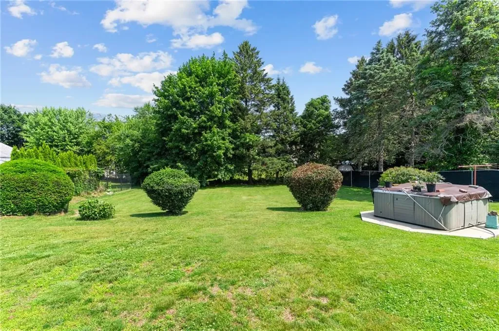 122 Cannon Street Cranston RI 02920