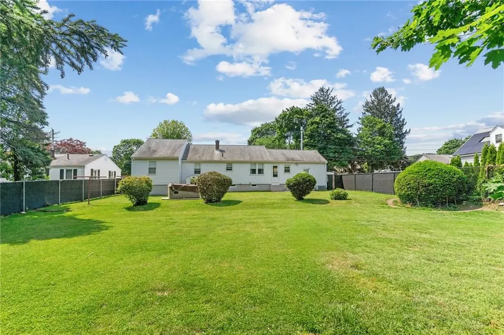 122 Cannon Street Cranston RI 02920
