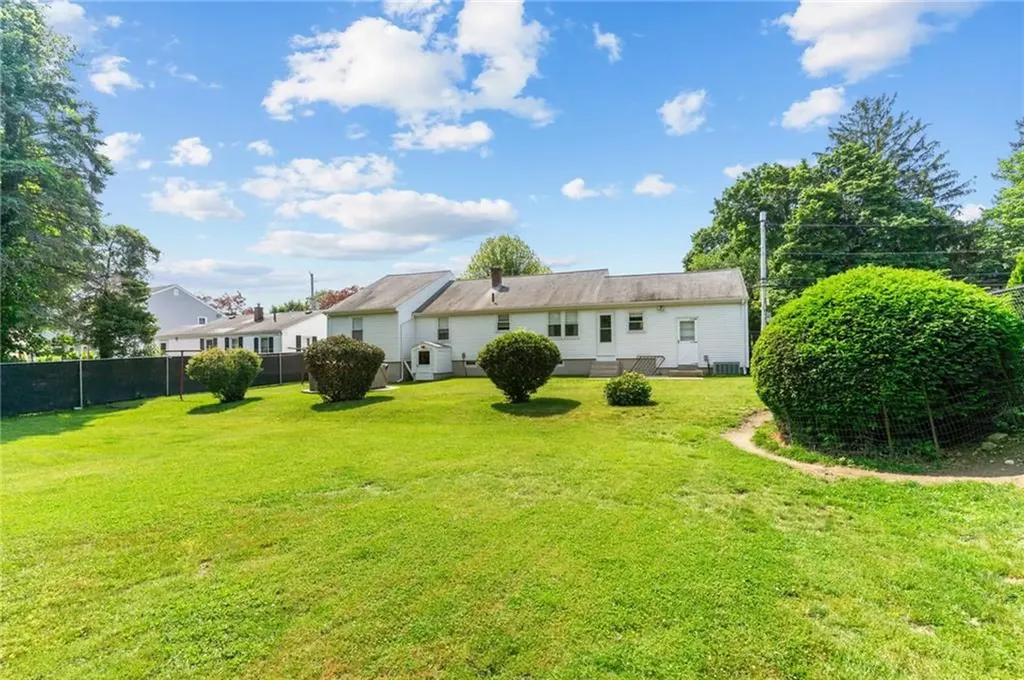 122 Cannon Street Cranston RI 02920