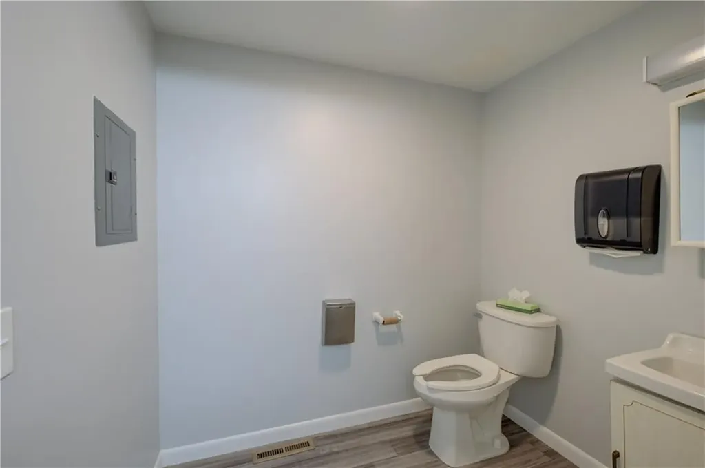 626 Toll Gate Road Warwick RI 02886