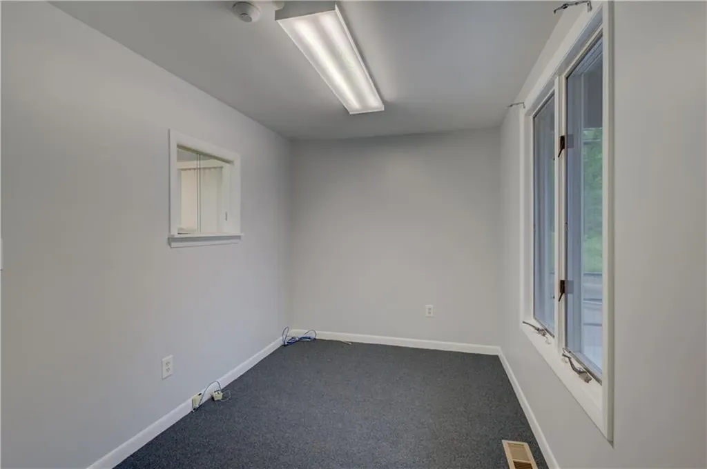 626 Toll Gate Road Warwick RI 02886