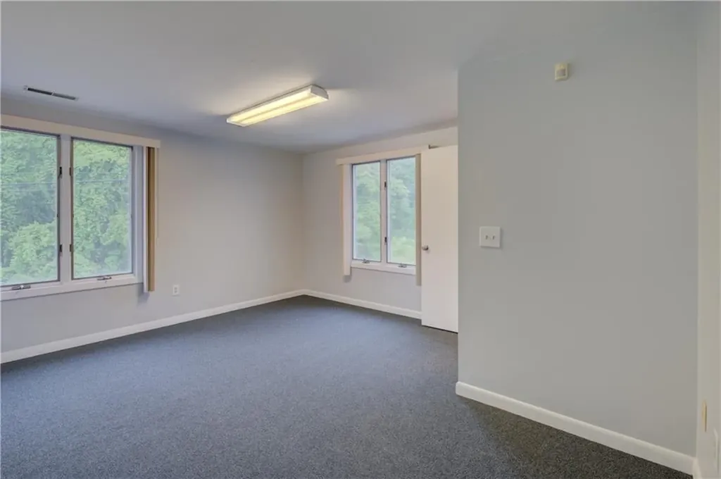 626 Toll Gate Road Warwick RI 02886