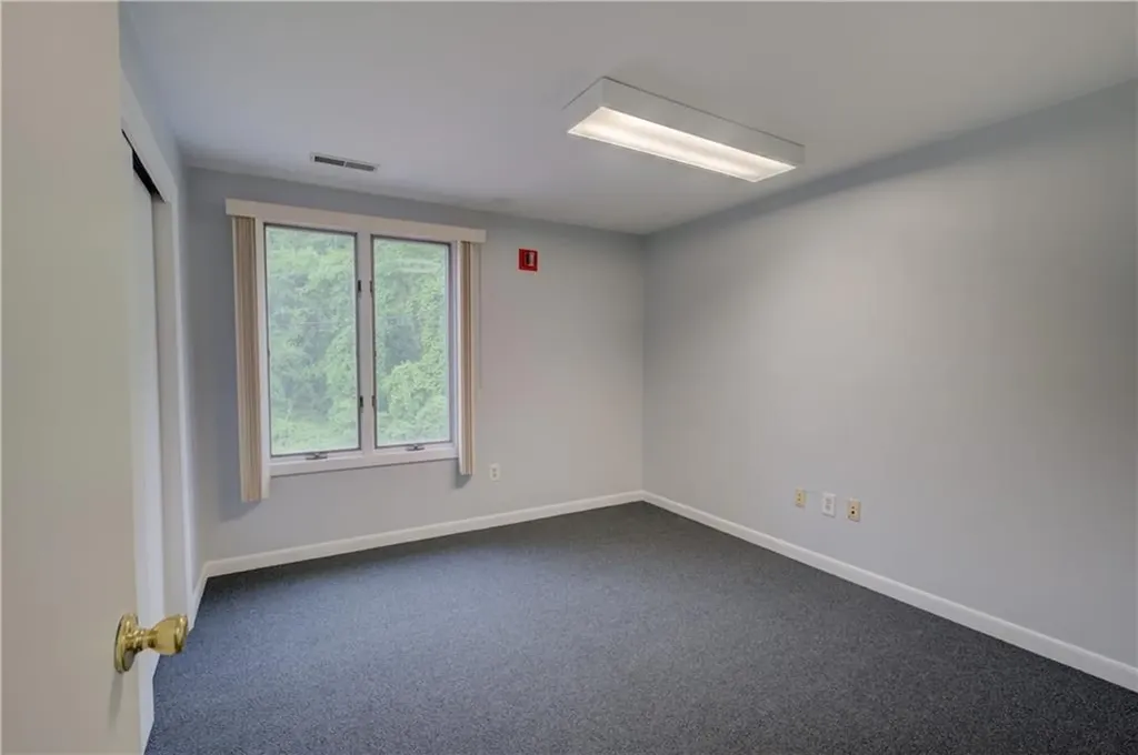 626 Toll Gate Road Warwick RI 02886