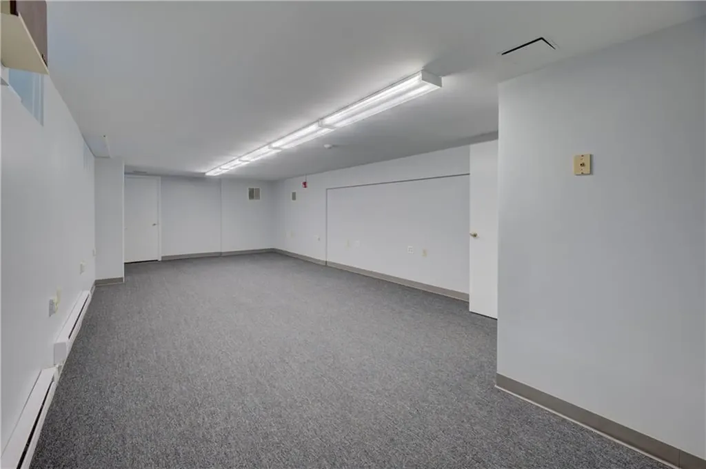 626 Toll Gate Road Warwick RI 02886