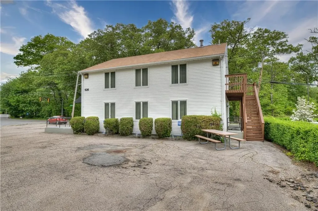 626 Toll Gate Road Warwick RI 02886
