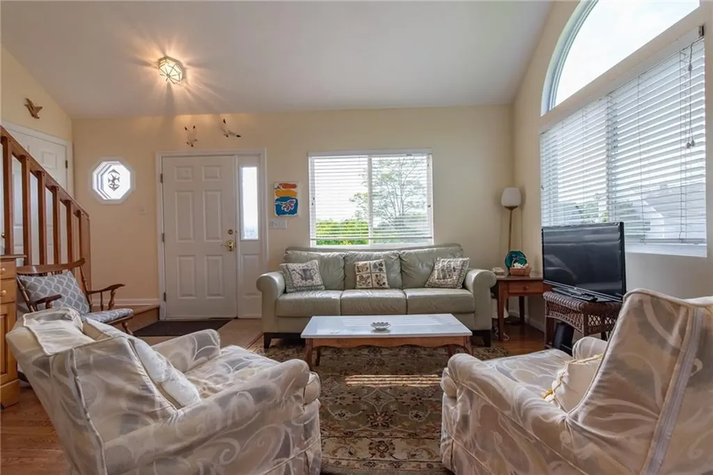 5 Alexander Drive Narragansett RI 02882