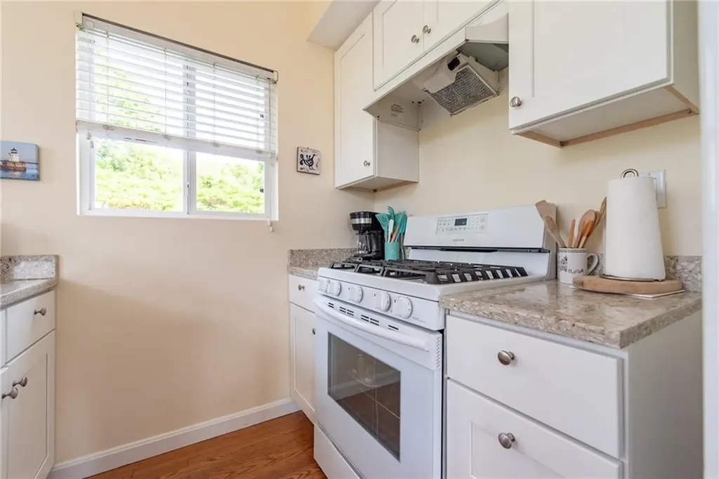 5 Alexander Drive Narragansett RI 02882