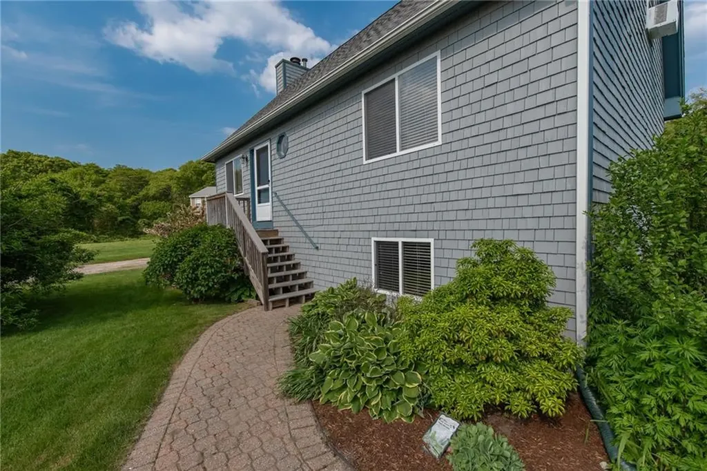 5 Alexander Drive Narragansett RI 02882