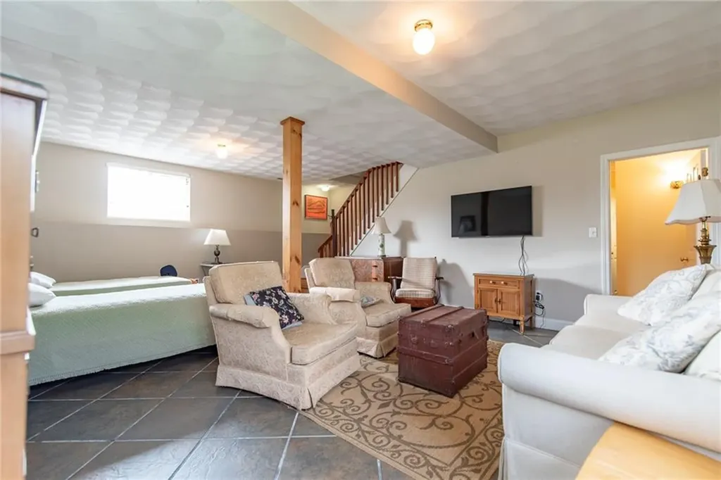 5 Alexander Drive Narragansett RI 02882