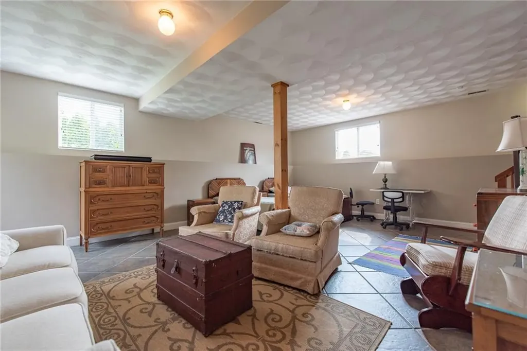 5 Alexander Drive Narragansett RI 02882