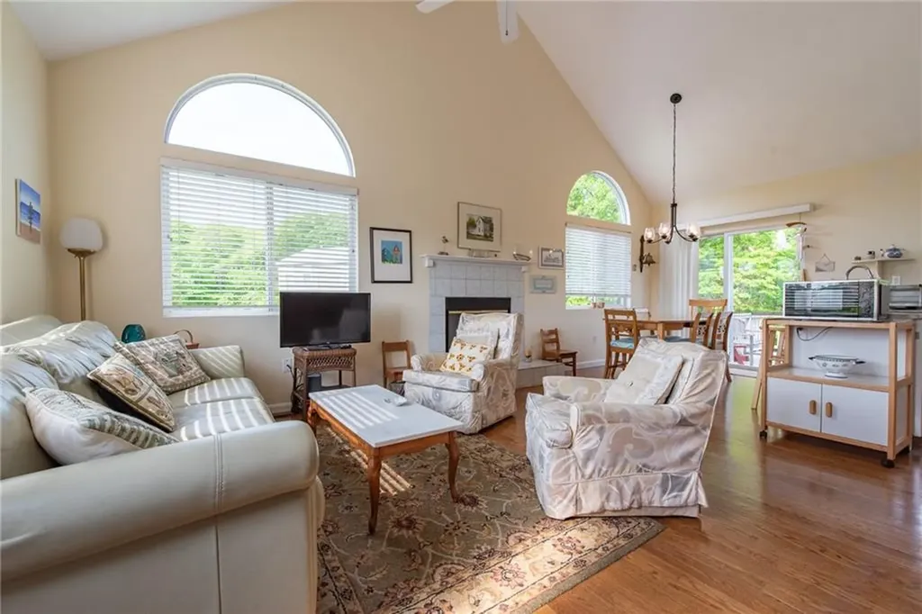 5 Alexander Drive Narragansett RI 02882