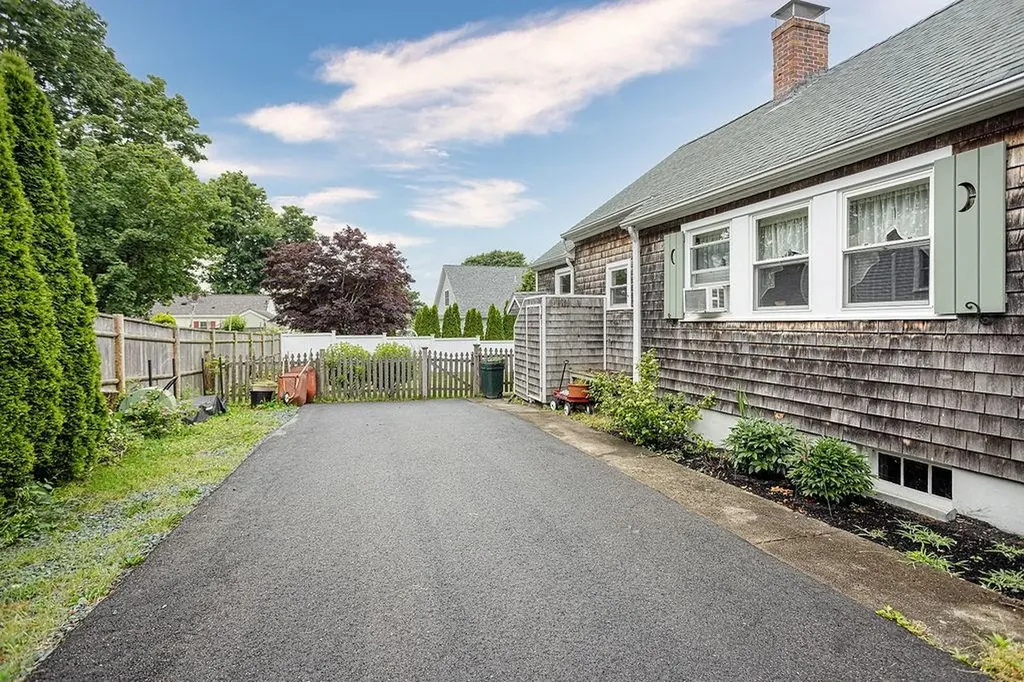 50 Cole Street Jamestown RI 02835