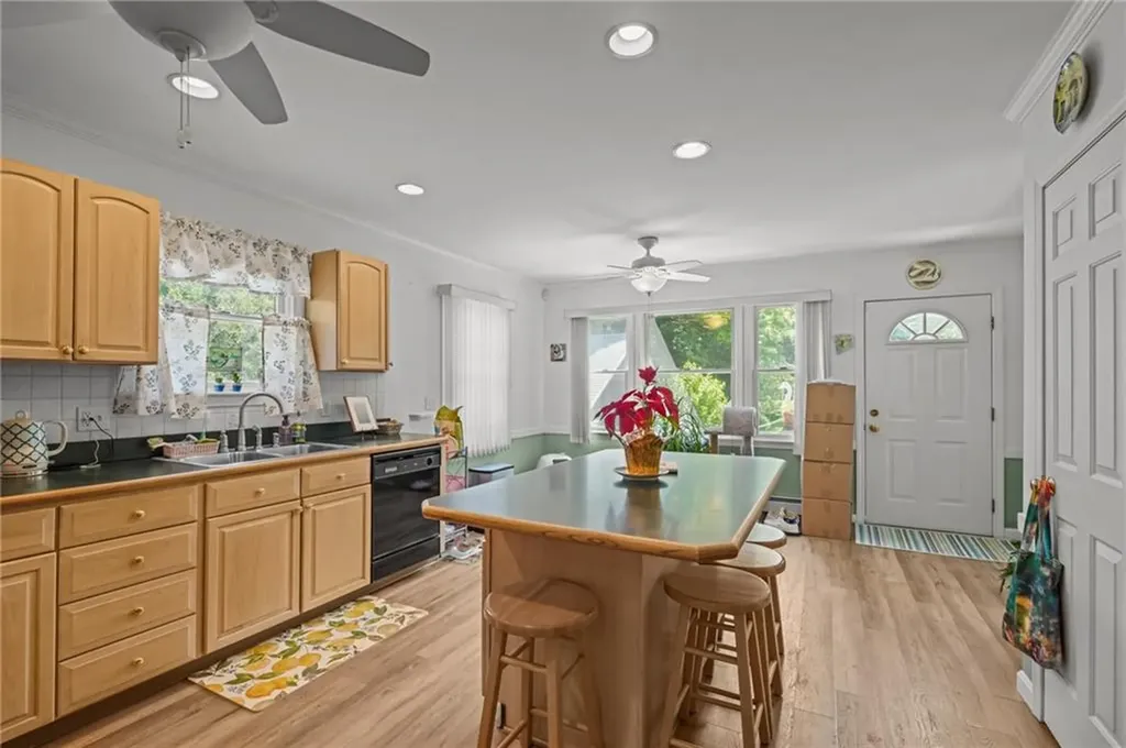 112 County Road Barrington RI 02806