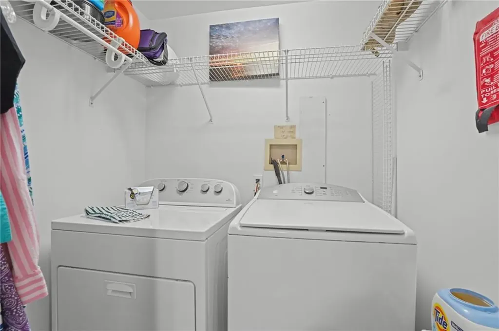 112 County Road Barrington RI 02806