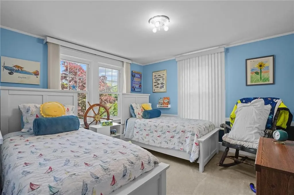 112 County Road Barrington RI 02806