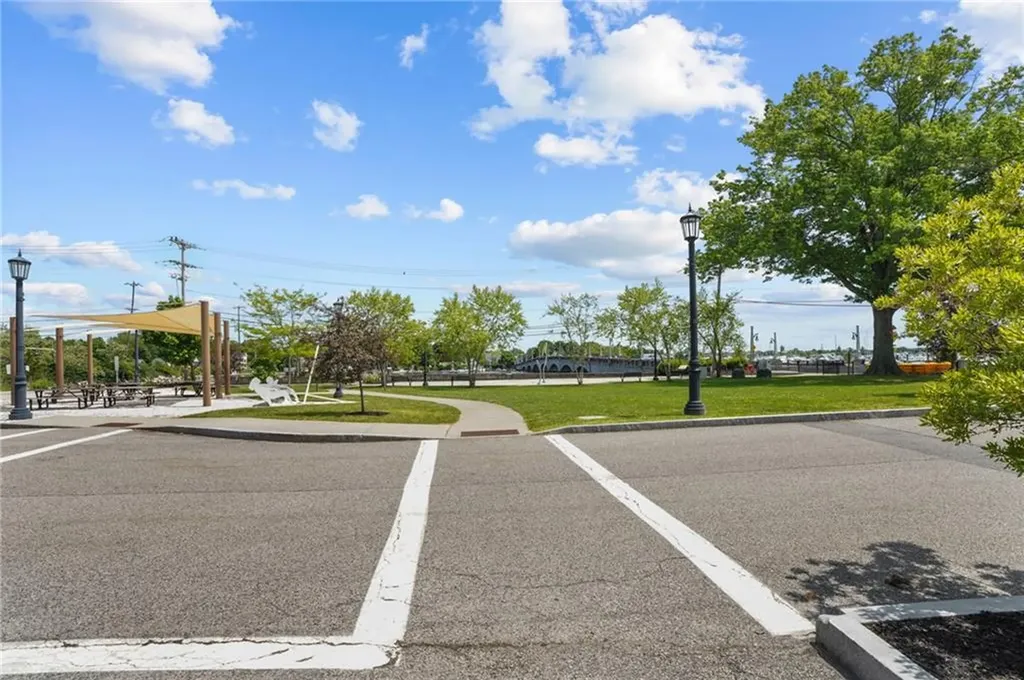 112 County Road Barrington RI 02806