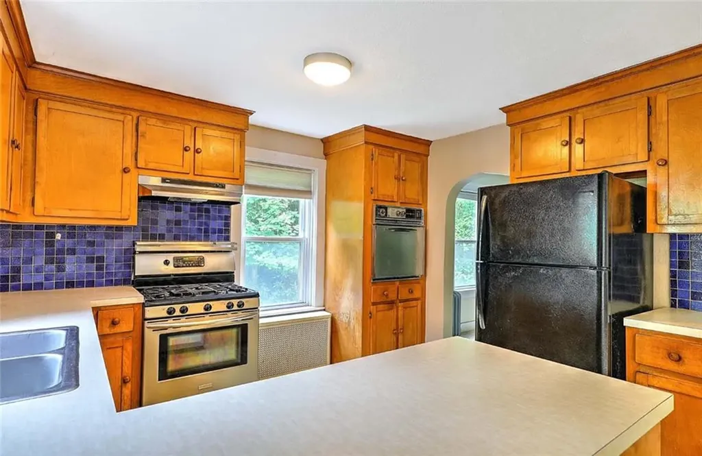 178 East Greenwich Avenue West Warwick RI 02893