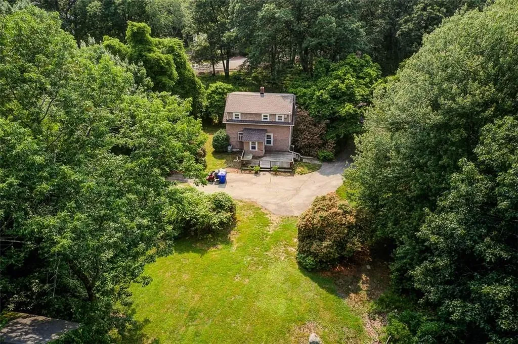 178 East Greenwich Avenue West Warwick RI 02893