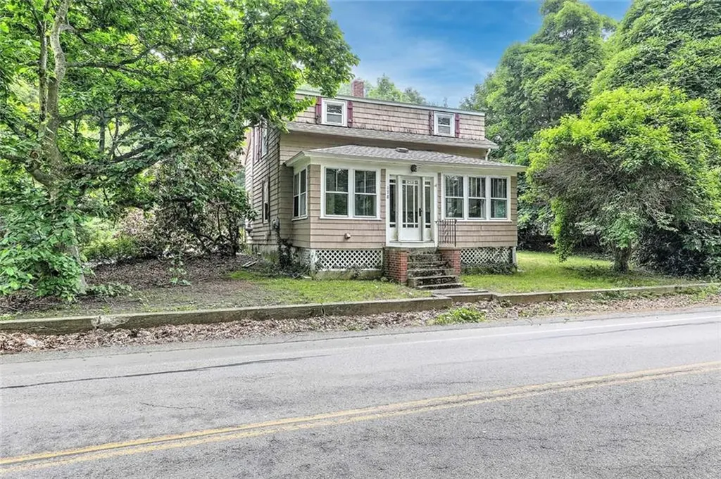 178 East Greenwich Avenue West Warwick RI 02893