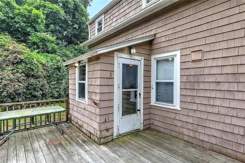178 East Greenwich Avenue West Warwick RI 02893