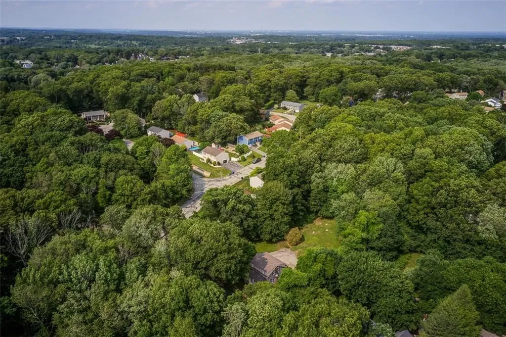 178 East Greenwich Avenue West Warwick RI 02893