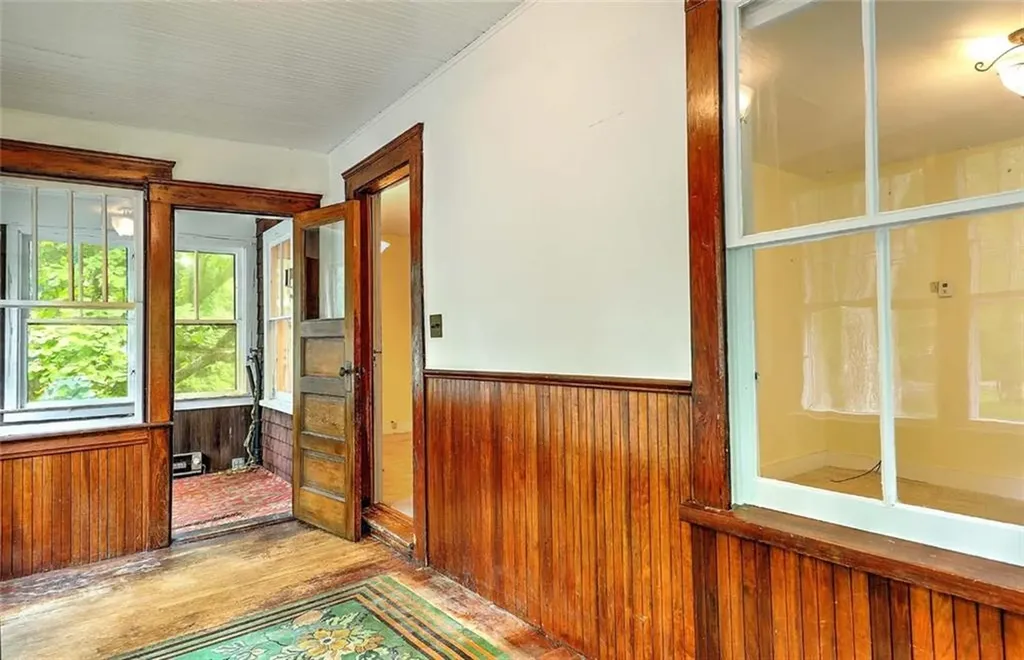 178 East Greenwich Avenue West Warwick RI 02893