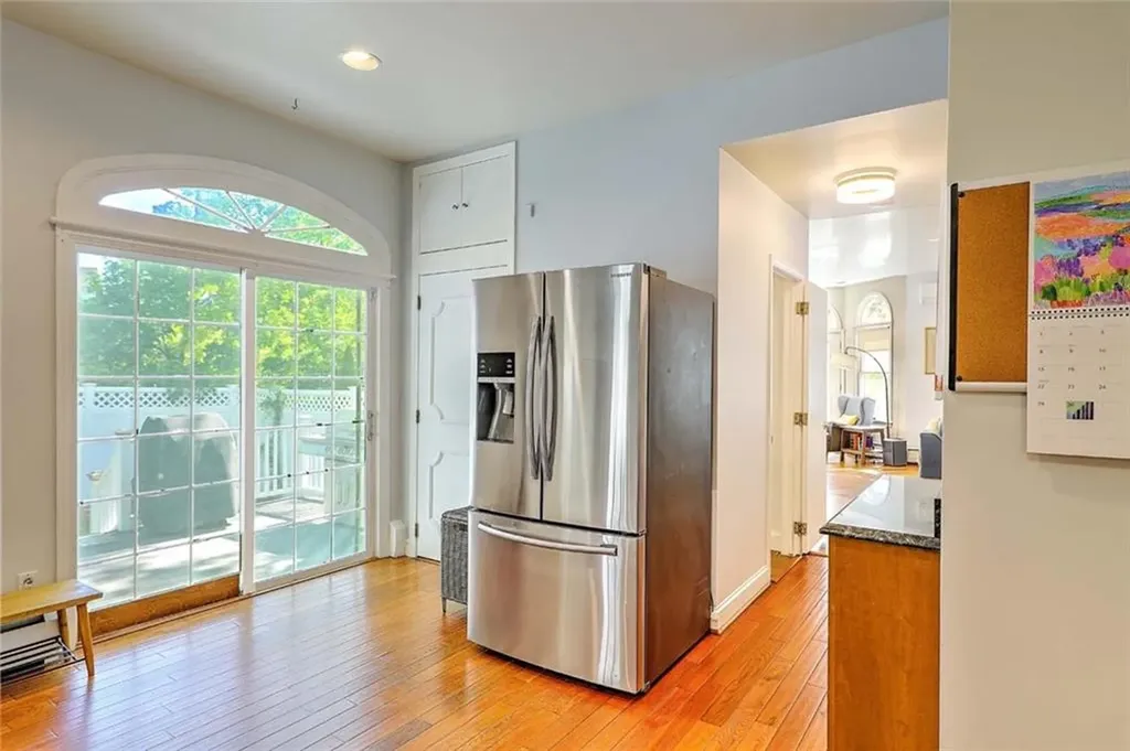 247 Oaklawn Avenue Cranston RI 02920