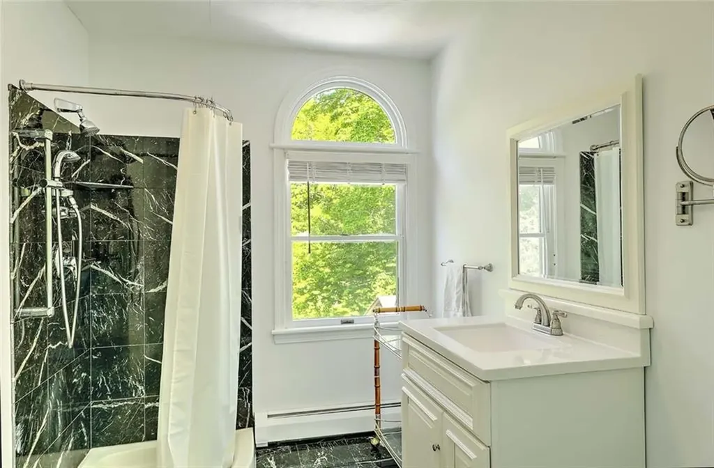 247 Oaklawn Avenue Cranston RI 02920