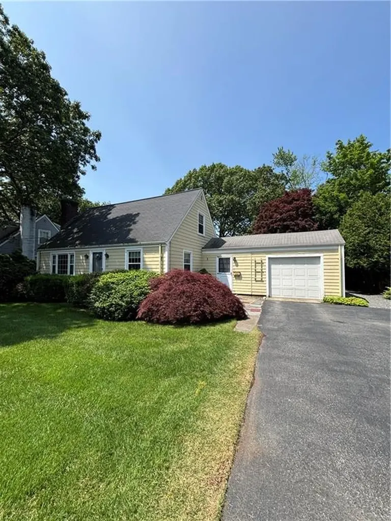 125 Alfred Drown Road Barrington RI 02806