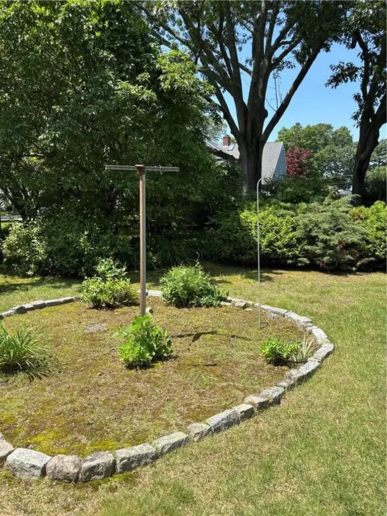 125 Alfred Drown Road Barrington RI 02806