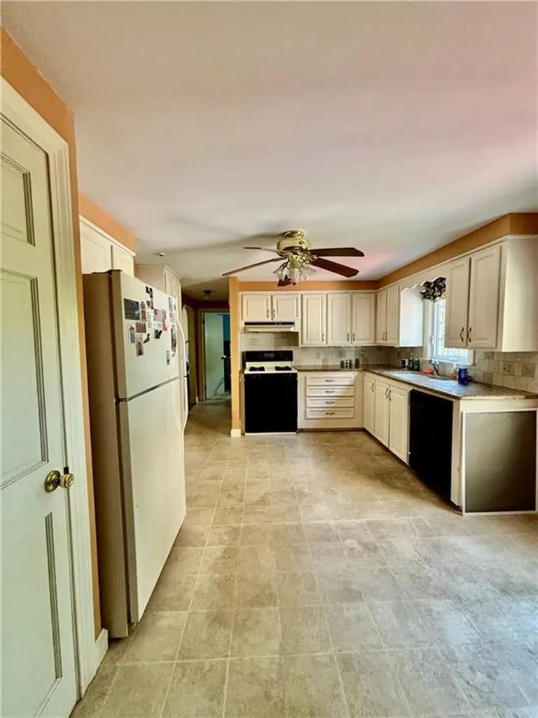 125 Alfred Drown Road Barrington RI 02806