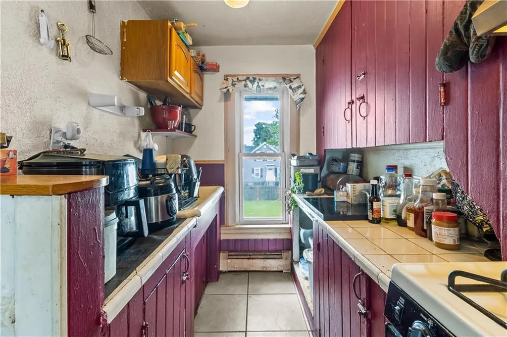 273 Sayles Avenue Pawtucket RI 02860
