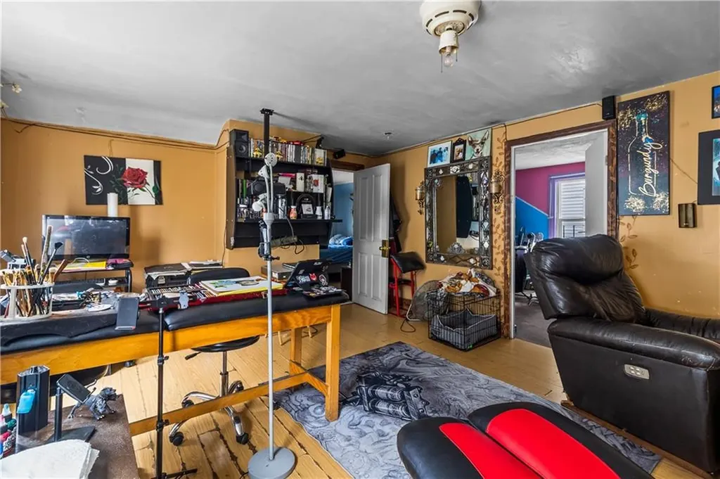 273 Sayles Avenue Pawtucket RI 02860