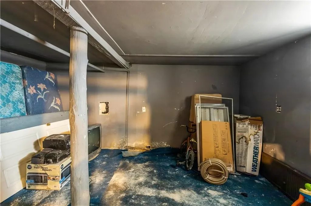 273 Sayles Avenue Pawtucket RI 02860
