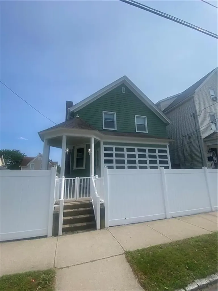 218 Indiana Avenue Providence RI 02905