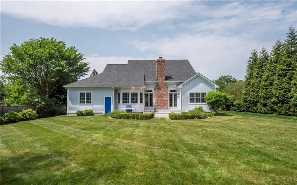 2 Fairview Drive Bristol RI 02809