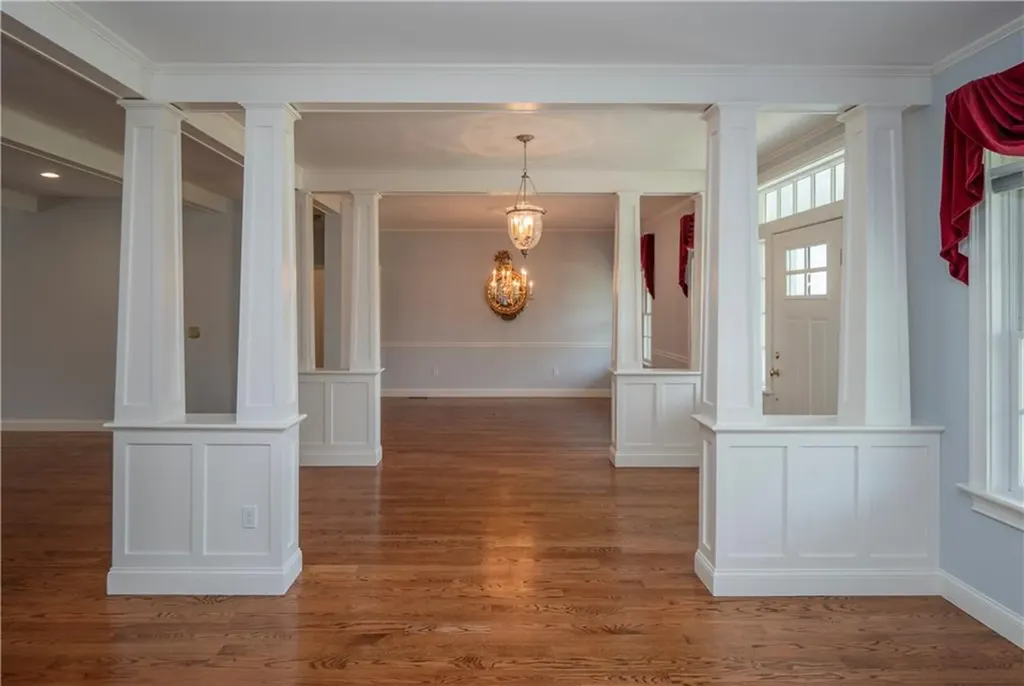2 Fairview Drive Bristol RI 02809