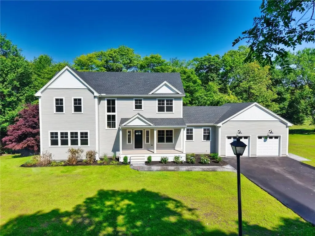 197 Church Pond Drive Tiverton RI 02878