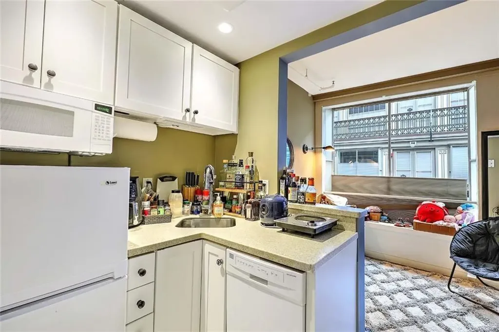 65 Weybosset Street Providence RI 02903