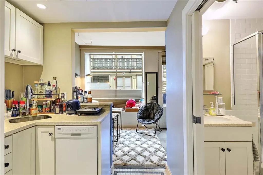 65 Weybosset Street Providence RI 02903