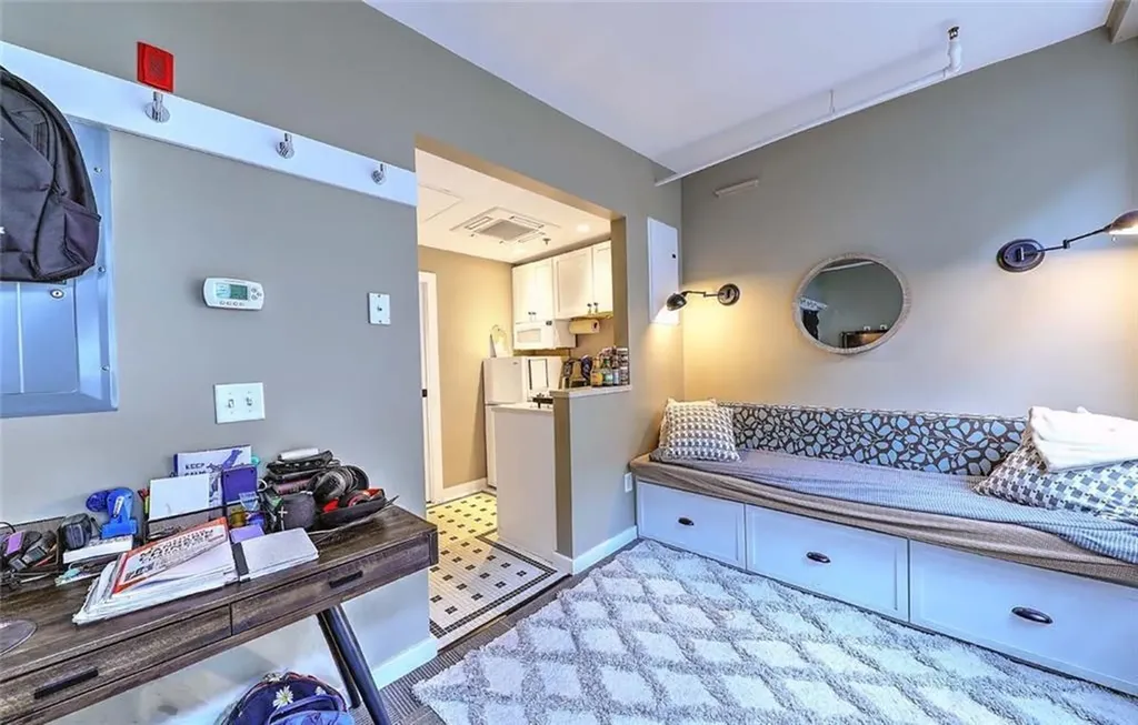 65 Weybosset Street Providence RI 02903