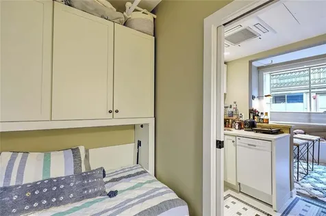 65 Weybosset Street Providence RI 02903