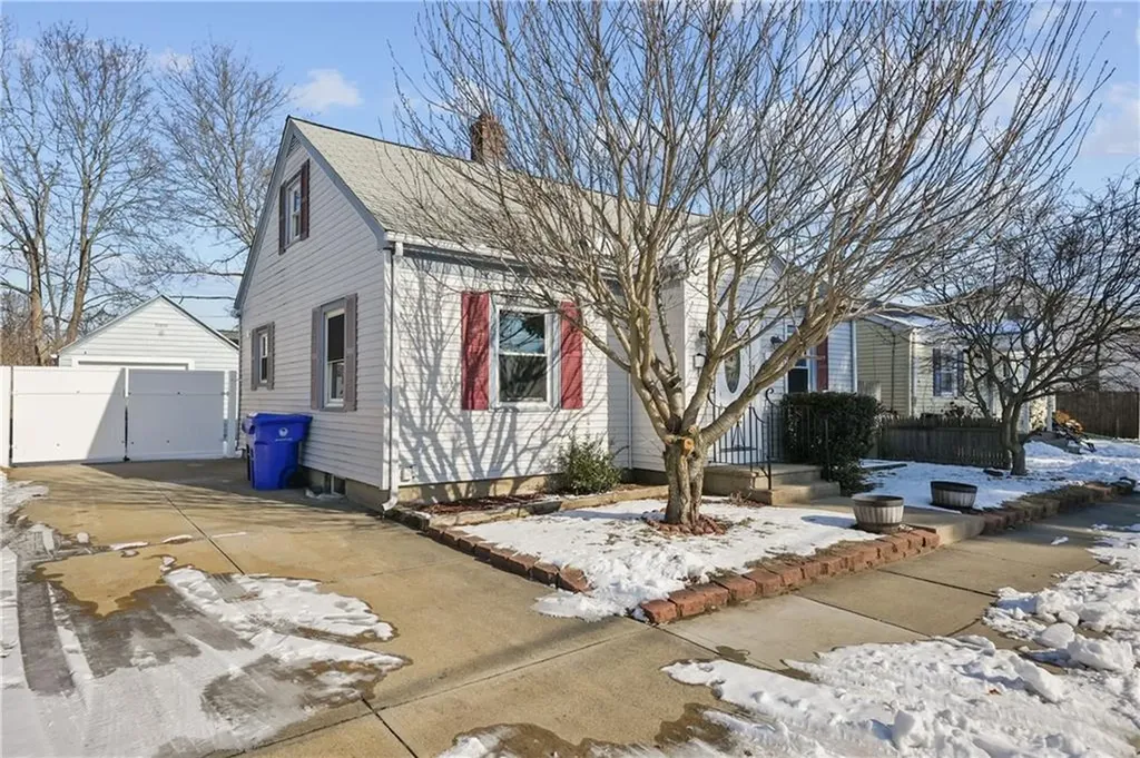 104 Liberty Street Pawtucket RI 02861