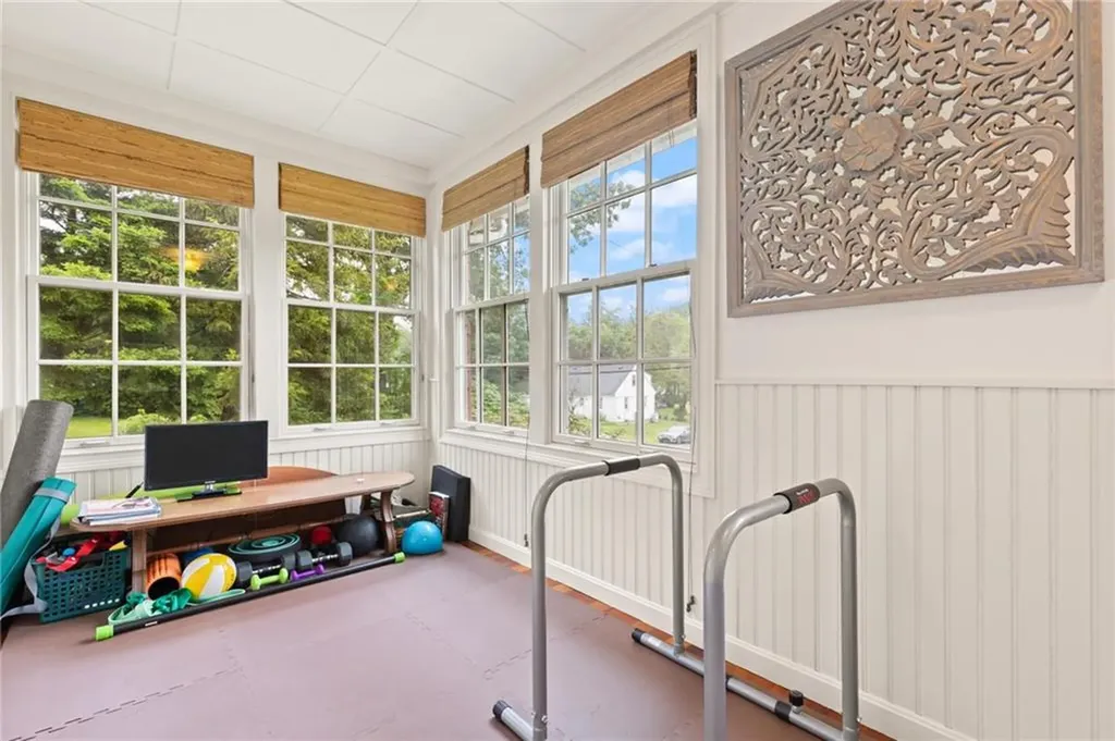 965 Greenville Avenue Smithfield RI 02828