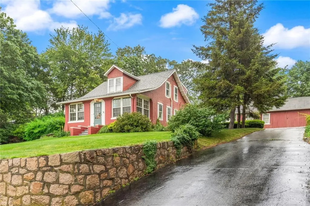 965 Greenville Avenue Smithfield RI 02828