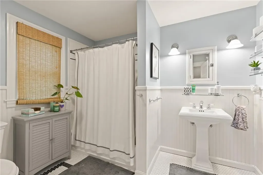 965 Greenville Avenue Smithfield RI 02828